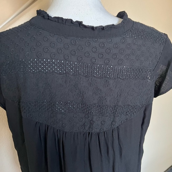 Torrid Rayon Slub Crochet Detail Tie-Front Top - Picture 7 of 8